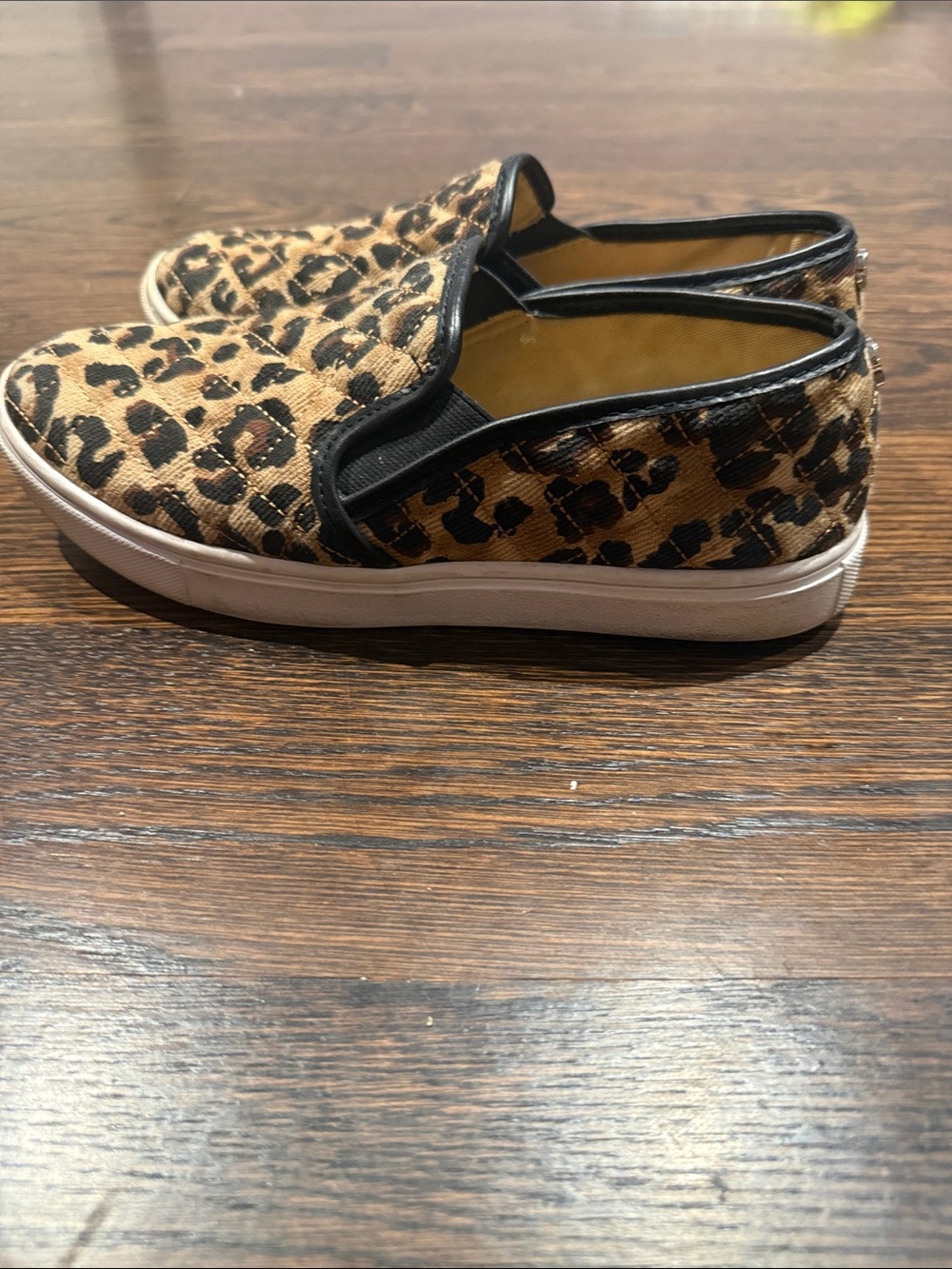 Steve Madden leopard slip on shoe size 7 - Picture 2 of 5